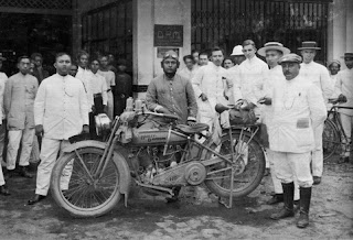 Sejarah Asal Usul Sepeda Motor di Dunia