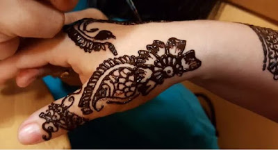 Gambar Henna Tangan