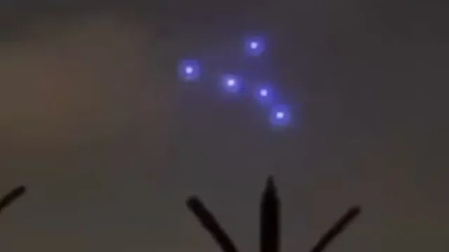 A group of 5 purple Orb UFOs filmed over Greater London UK May 26th 2021.