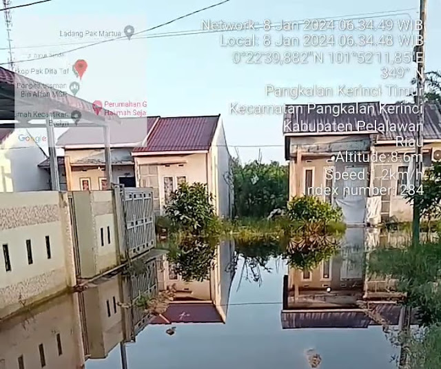Banjir disejumlah kebupaten pelalawan kini perumahan warga mulai tergenang banjir