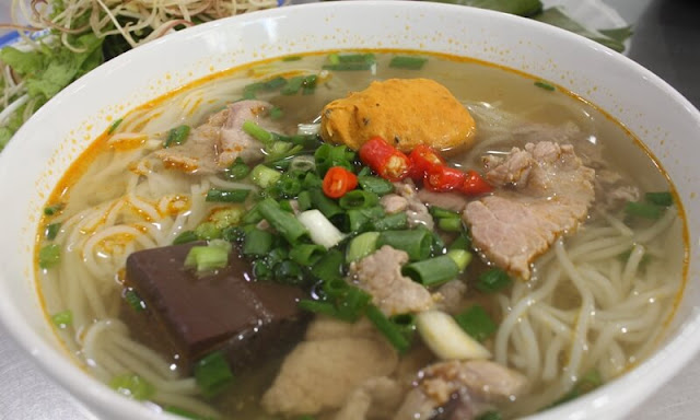 9 Best Local Dishes from Hue