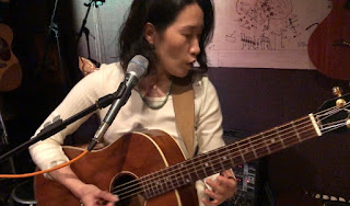 吉村瞳,スライドギター,ボトルネックギター,ラップスティールギター,女性シンガーソングライター,女性ブルースシンガー,吉村瞳セットリスト