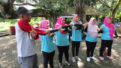 PIK Remaja Puskesmas Moyudan Jajal Tubing di Jonggrangan Minggir