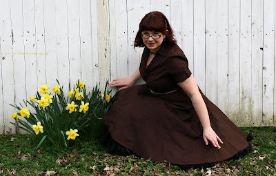 full skirt and daffodils