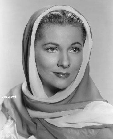 Joan Fontaine Biography and Net Worth in 2023