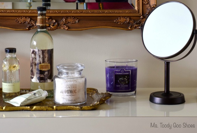 Guest Room Amenities | Ms. Toody Goo Shoes