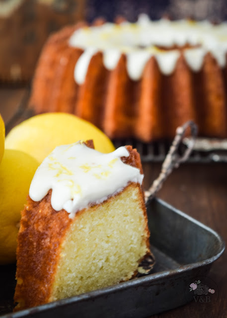 Bundt cake de limón y aceite de olivo