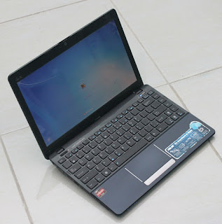 Netbook Seken Asus 1215B 