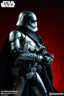 Captain Phasma Premium Format Figure de Star Wars: The Force Awakens - Sideshow Collectibles