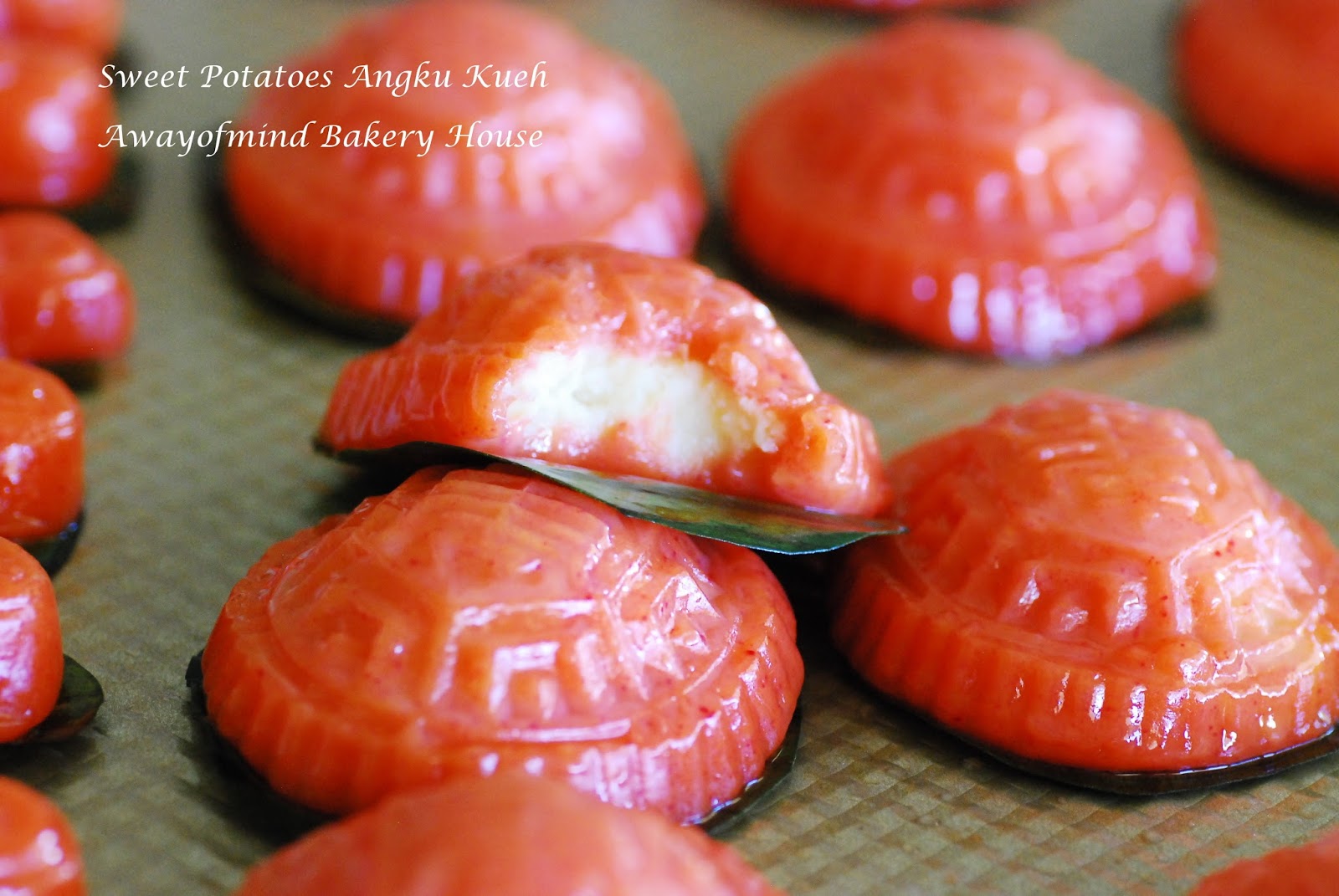 Awayofmind Bakery House: Sweet Potatoes Angku Kueh (Red 