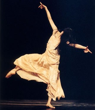 [pina_bausch_41.jpg]