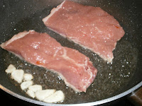 Entrecot a la plancha con fritada de verdura.