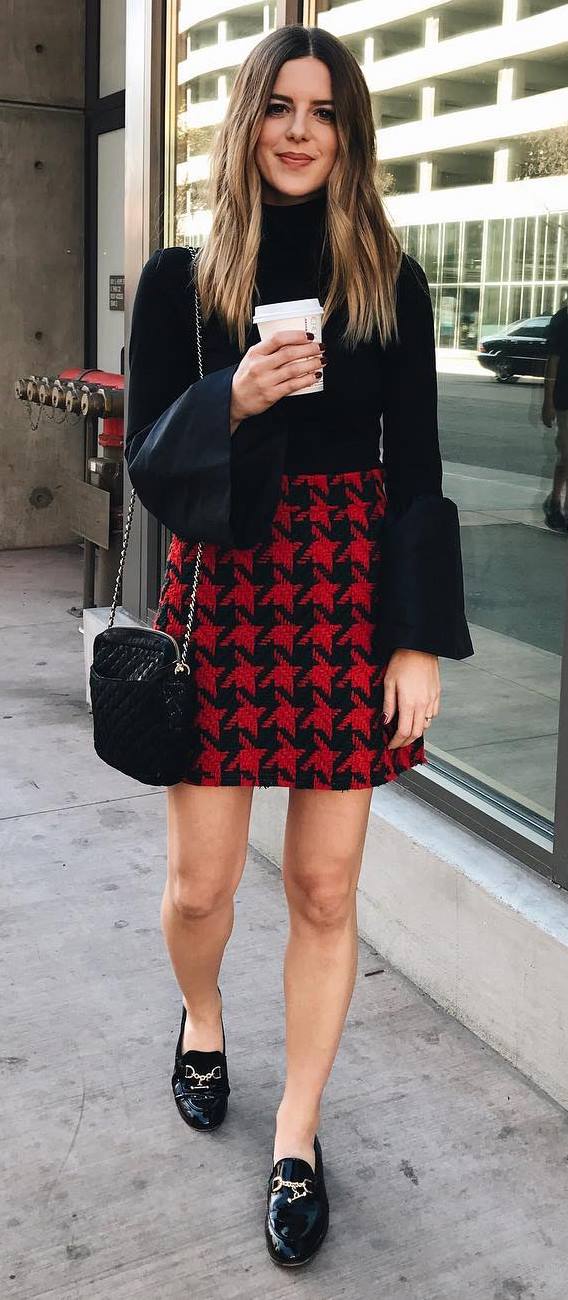 black and red outfit idea: top + bag + houndstooth or dogtooth skirt 