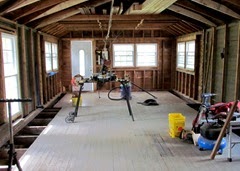 1405324 May 29 Almost Ready For Crawlspace Insulation