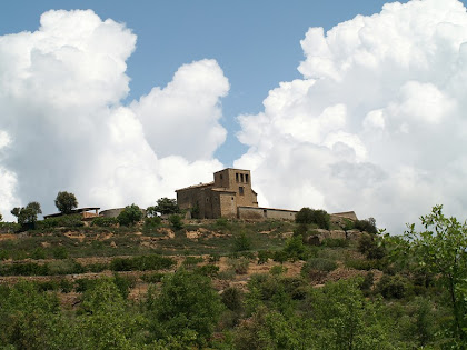 La masia de Torre de Flot des de la Solana del mateix nom