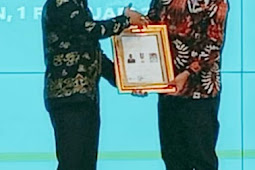 Bupati Natuna Menerima Penghargaan LBDP dari Kemendes PDTT RI