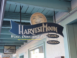 The entrance to the Harvest Moon Cafe in Sonoma, California 