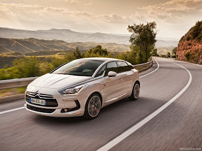 2013 Citroen DS5 Hybrid Review