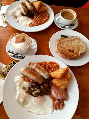 Mudchute farm - English breakfast