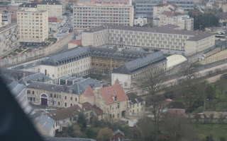 Poissy : le détenu prend un an de plus pour avoir étranglé un surveillant de prison