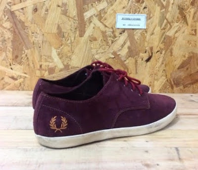 sepatu fred perry putih