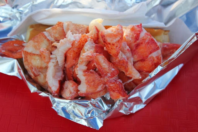 lobster roll at Red's in Wiscasset