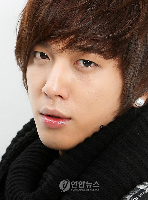 jung yong hwa pictures -