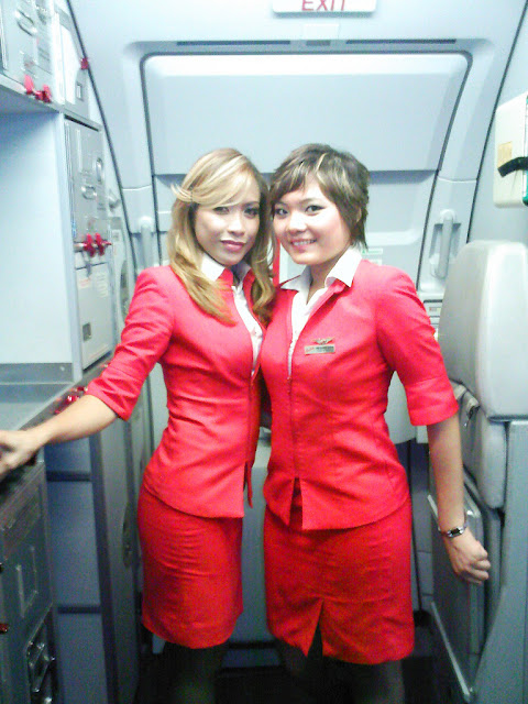 Foto Seksi Bening Pramugari Air Asia2