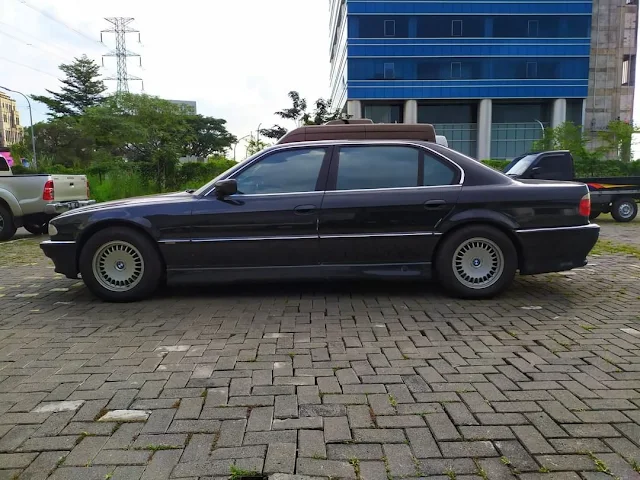 review bmw 735i