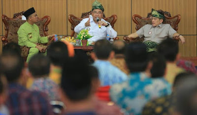 Menteri Desa, Pembangunan Daerah Tertinggal, dan Transmigrasi (Mendes PDTT), Eko Putro Sandjojo mengatakan, anggaran dana desa tahun 2019 akan ditingkatkan Rp25 Triliun dari Rp60 Triliun menjadi Rp85 Triliun. 