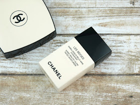 Chanel Les Beiges Sheer Healthy Glow Tinted Moisturizer: Review and Swatches