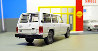 Tomica Limited Vintage Neo: LV-N109b Nissan Safari