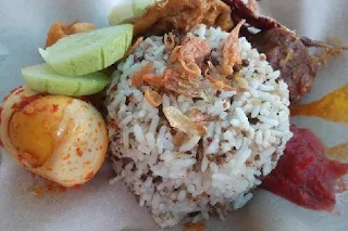 nasi-tutug-oncom-sarapan-murah-meriah-di-bandung