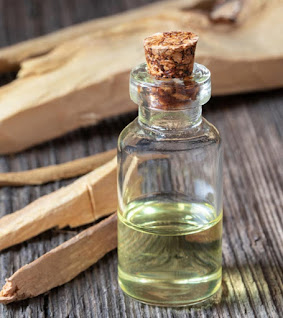 Everything about Sandalwood-Benefits, uses and side effects