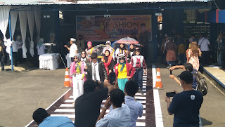 Perfek! Sitirkam Fashion Week, Hebohkan Perayaan HUT RI Dan Harjad Kuningan Di PAM Tirta Kamuning