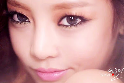 [ kpop fashion] Dolly Look / Makeup: Gu Hara of Kara 