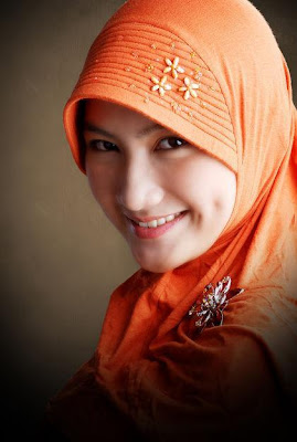 Tips Memilih Jilbab Sesuai Bentuk Wajah [ www.BlogApaAja.com ]