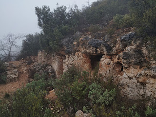 Cueva de los Hermanicos. Acceso