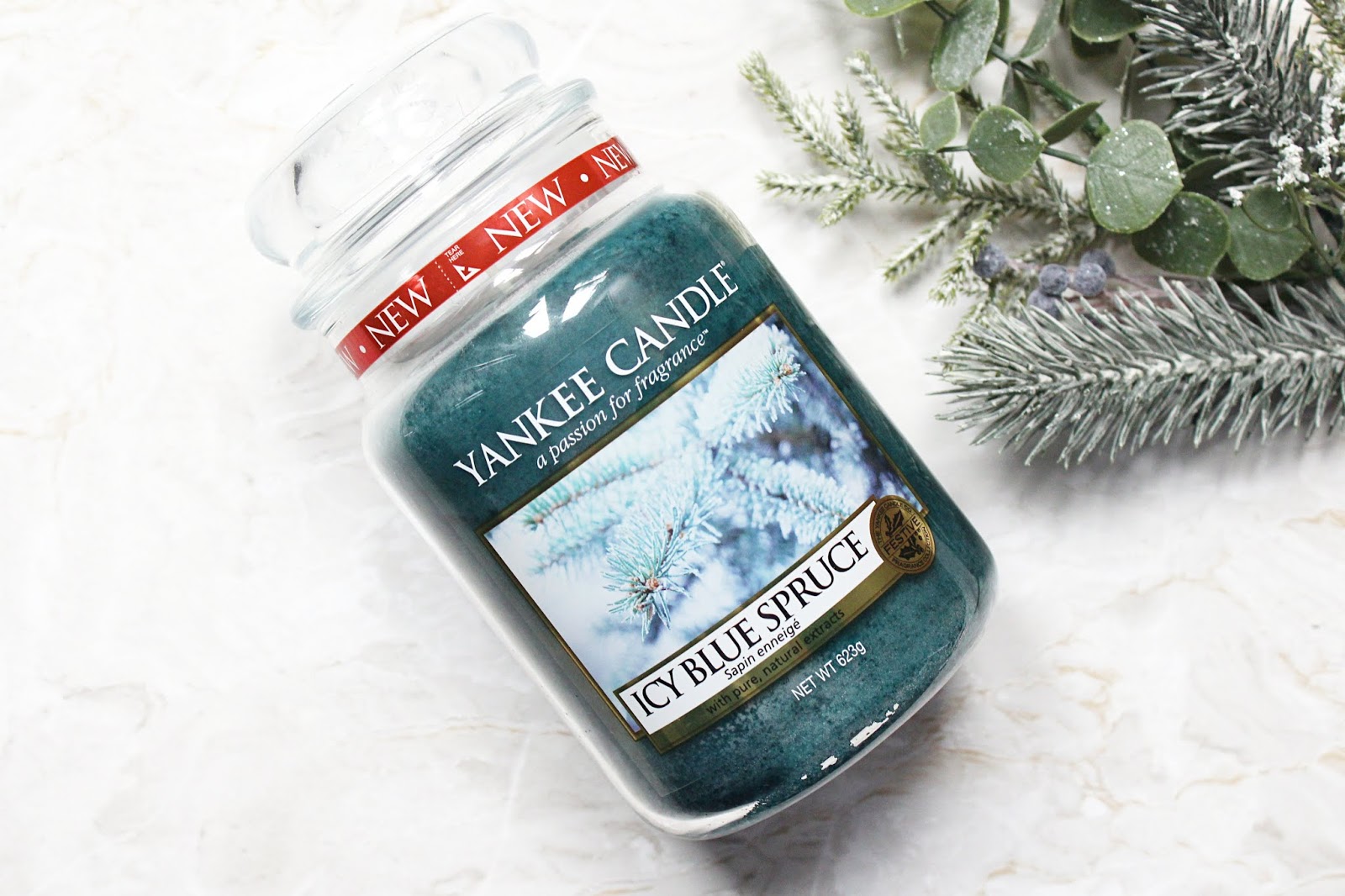 Yankee Candle Icy Blue Spruce Candle Review 