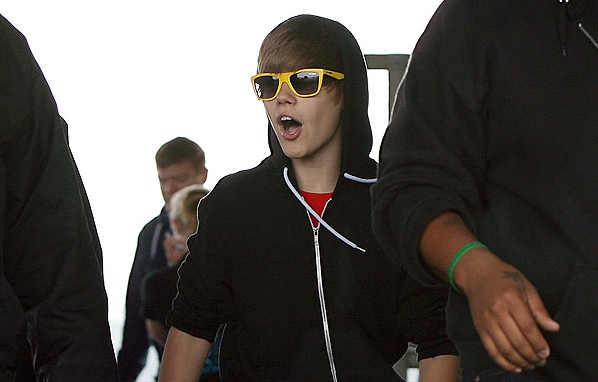 justin bieber armpit pics. Justin Bieber#39;s music has