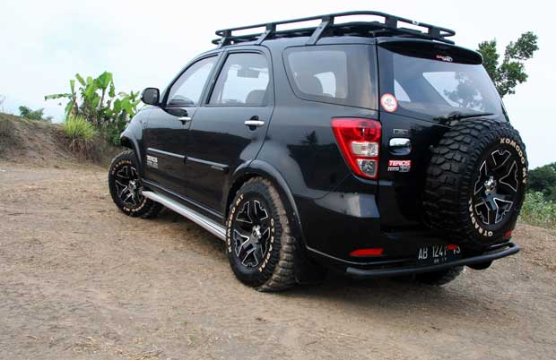 Gambar Keren Toyota  Rush  Modifikasi  Offroad Gambar Mobil  