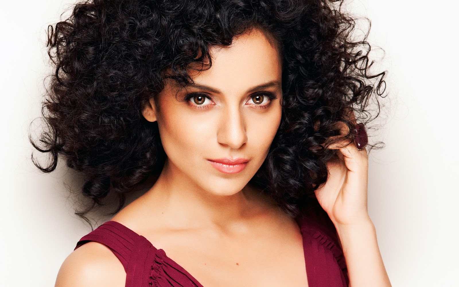 List of Actress Kangana Ranaut new upcoming Hollywood movies in 2016, 2017 Calendar on Upcoming Wiki. Updated list of movies 2016-2017. Info about films released in wiki, imdb, wikipedia.