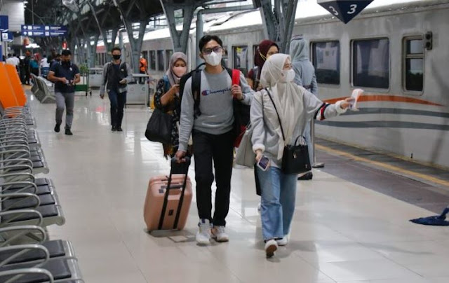 Perbedaan Kelas Kereta Ekonomi Subclass C, CA, dan P