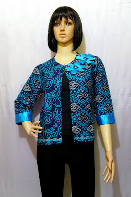 Model Cardigan Batik Modern Pendek