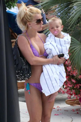 Britney Spears in Bikini image