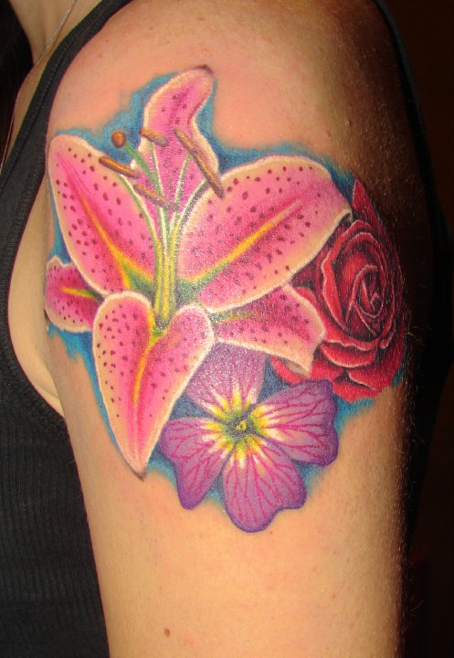 How To Beautify Your Hawaiian Flower Tattoos Designs