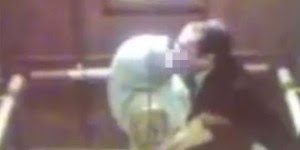 Video Mesum Wakil Rakyat Sedang Berciuman di Lift Video Mesum Diduga Wakil Rakyat Sedang Berciuman di Lift