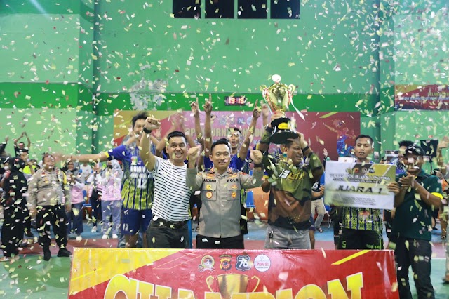Final Open Turnamen Bola Voli Kapolres Tasikmalaya Kota Cup Tahun 2022 Menyambut HUT Bhayangkara Ke-76 Berlangsung Meriah 