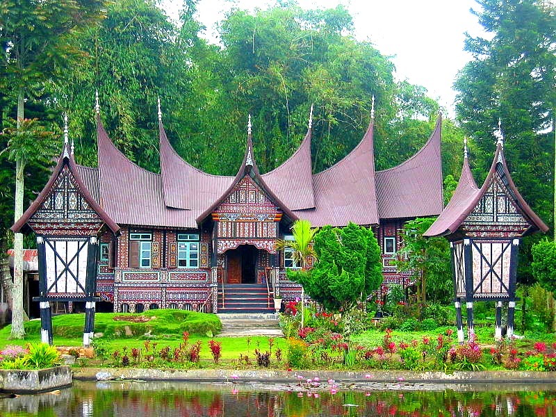 M A S T R E A N O 15 Rumah Gadang Rumah Adat Minangkabau 