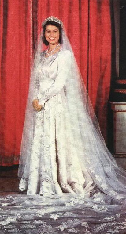 The Royal Order of Sartorial Splendor: Wedding Wednesday: Queen